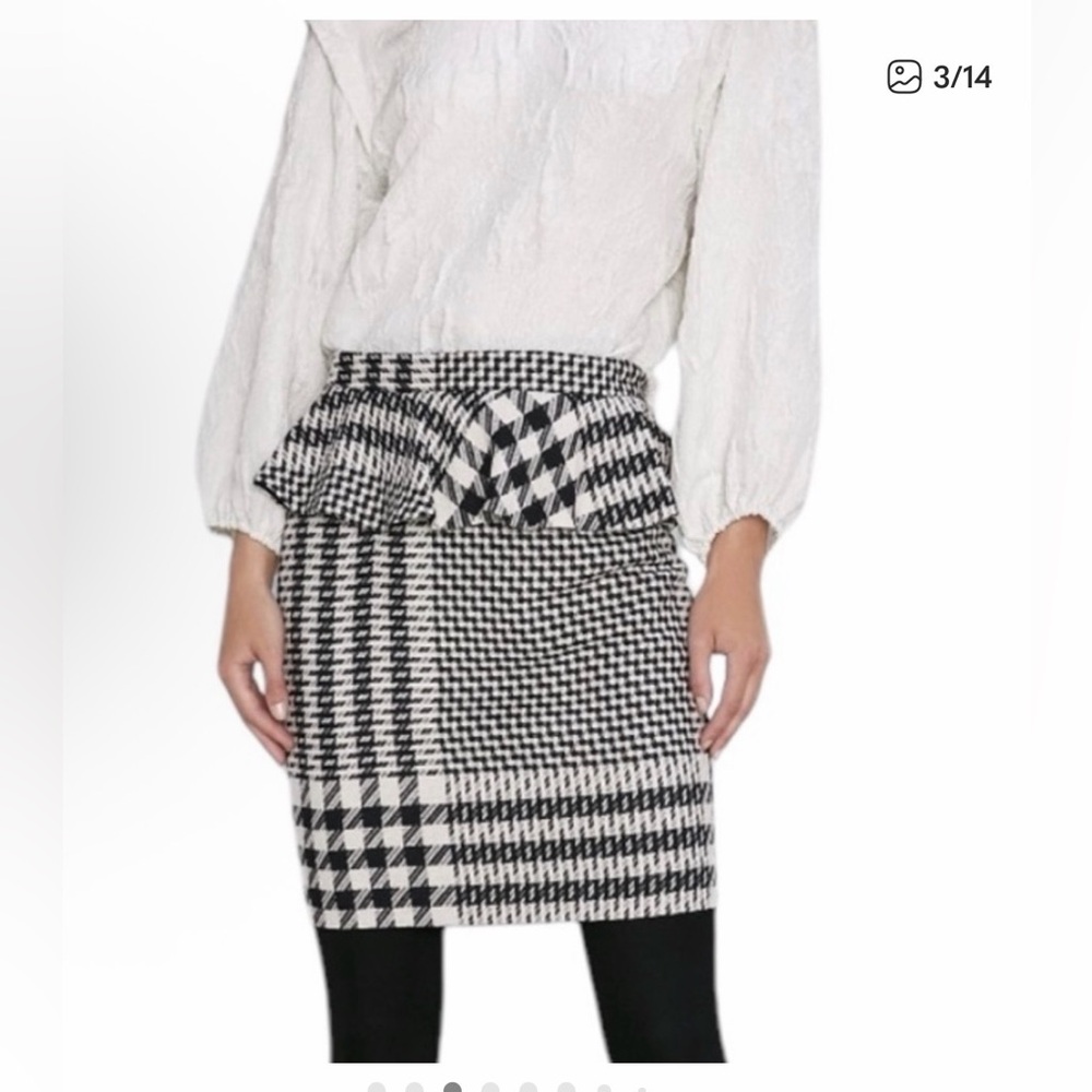 Zara Black and White Houndstooth Skirt